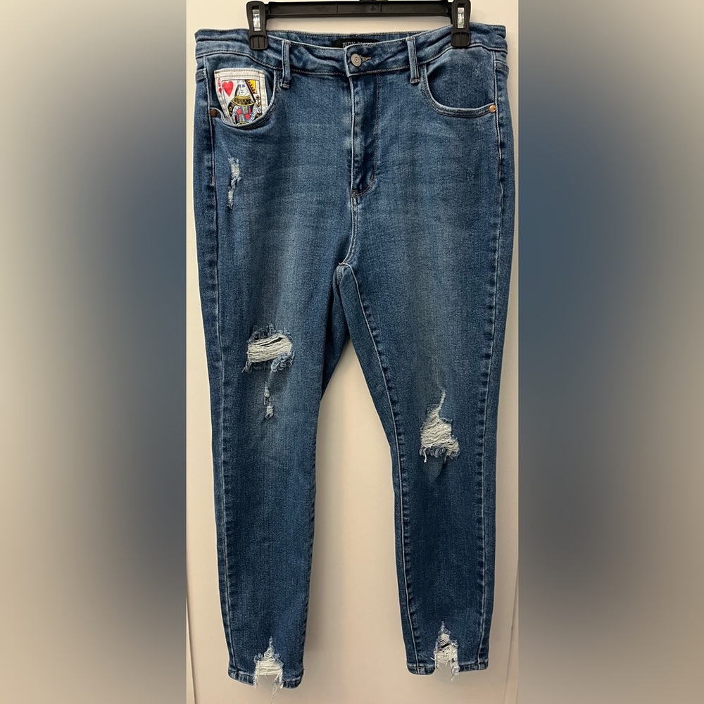 Judy Blue Ripped Skinny Jeans - Medium Blue